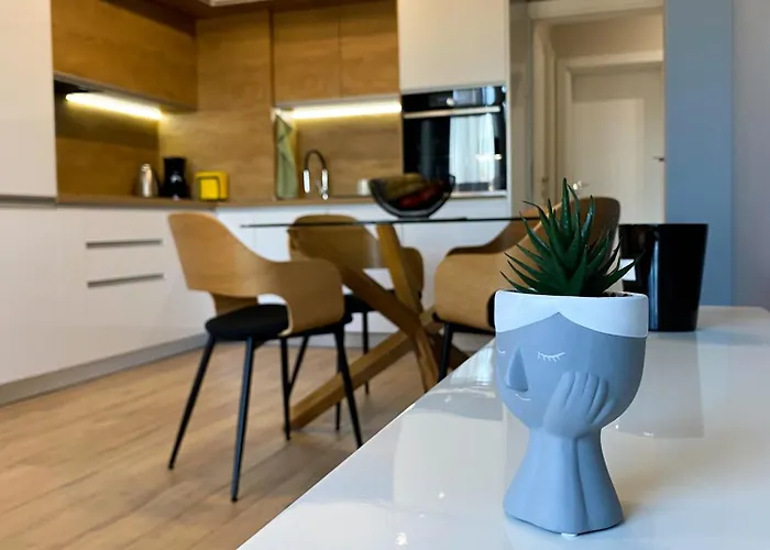 Urban Edge By Rv Apartments